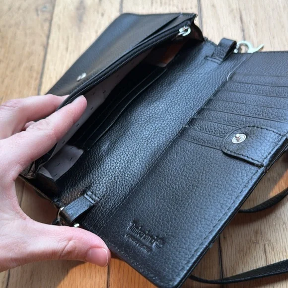 Timberland Women's RFID Leather Crossbody Bag Wallet Purse black, new - Picture 7 of 8